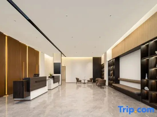 Yifeng  Hotel
