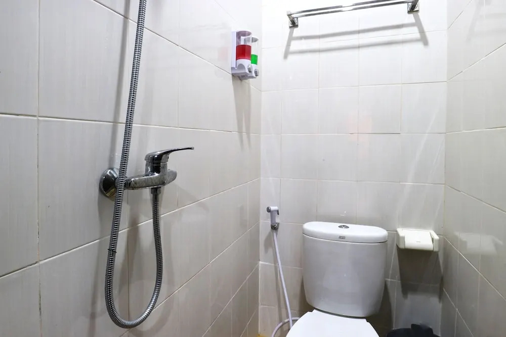 Raja Rani Hostel