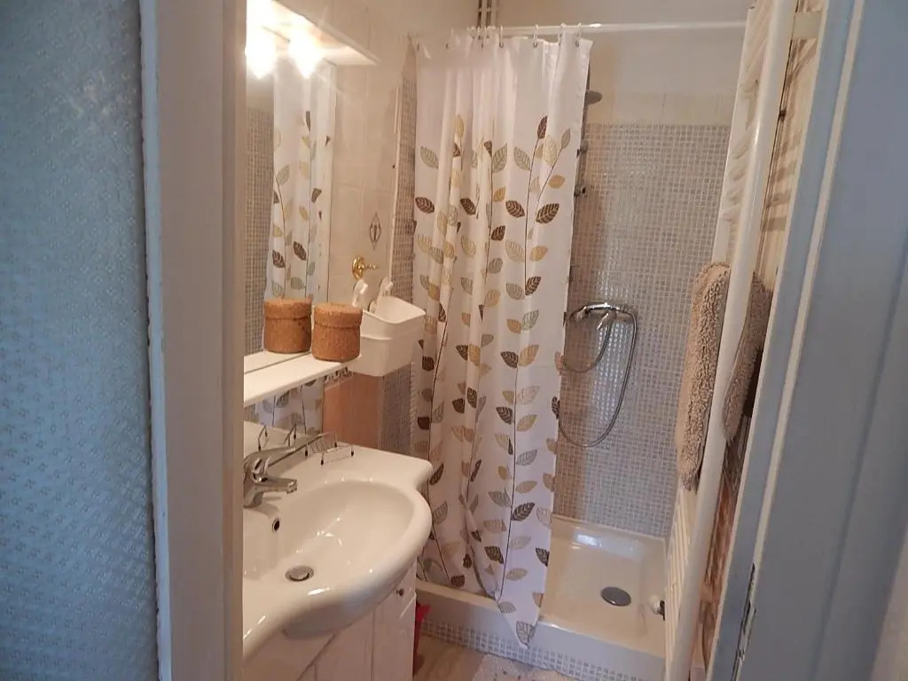 Agréable maison 6 personnes avec beau jardin