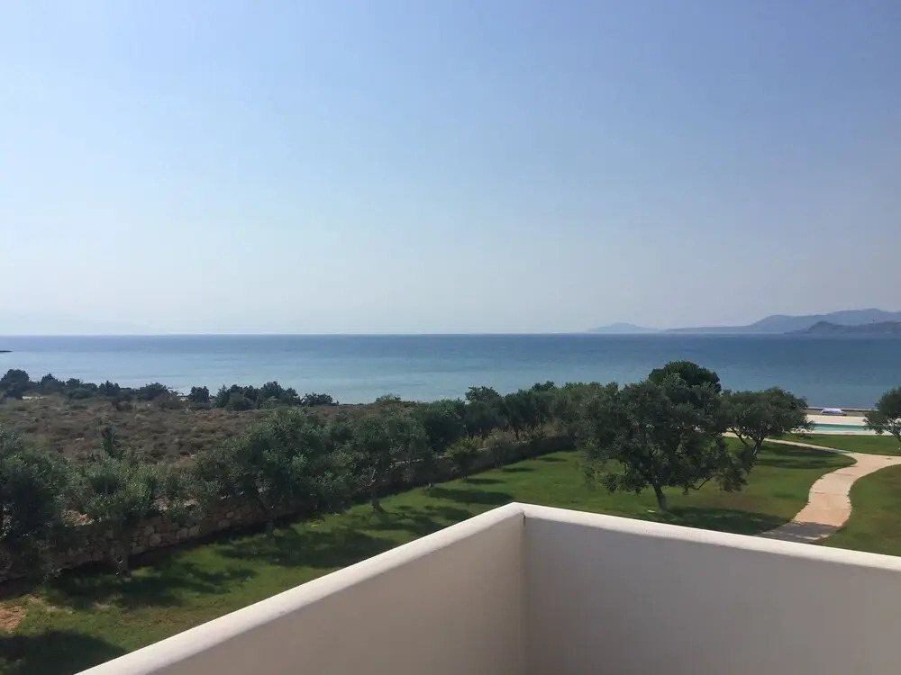 Eight Dimensions Capari Suites Elafonisos