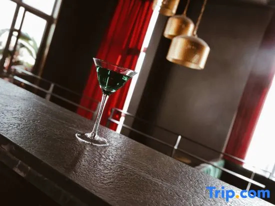 Xishe Qinghuan Sky Private Hot Spring & Terrace Garden Hotel