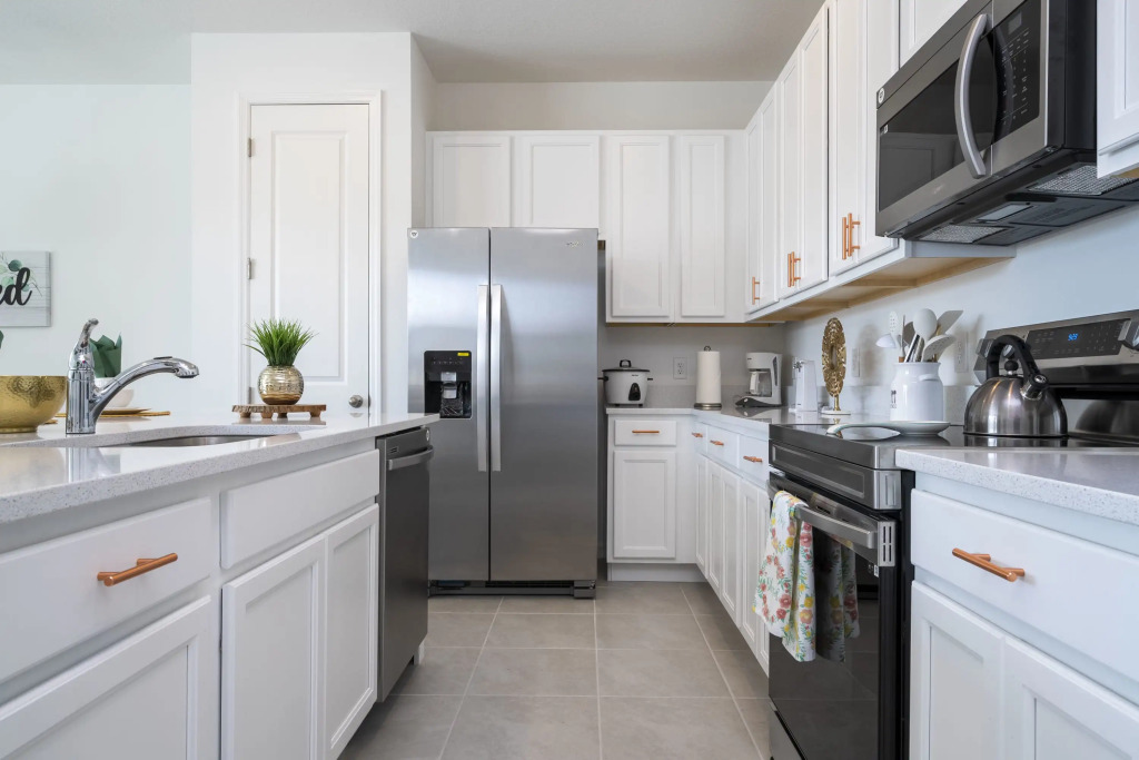 Marvelous 3 Bd Close to Disney   Enclaves at Festival 827