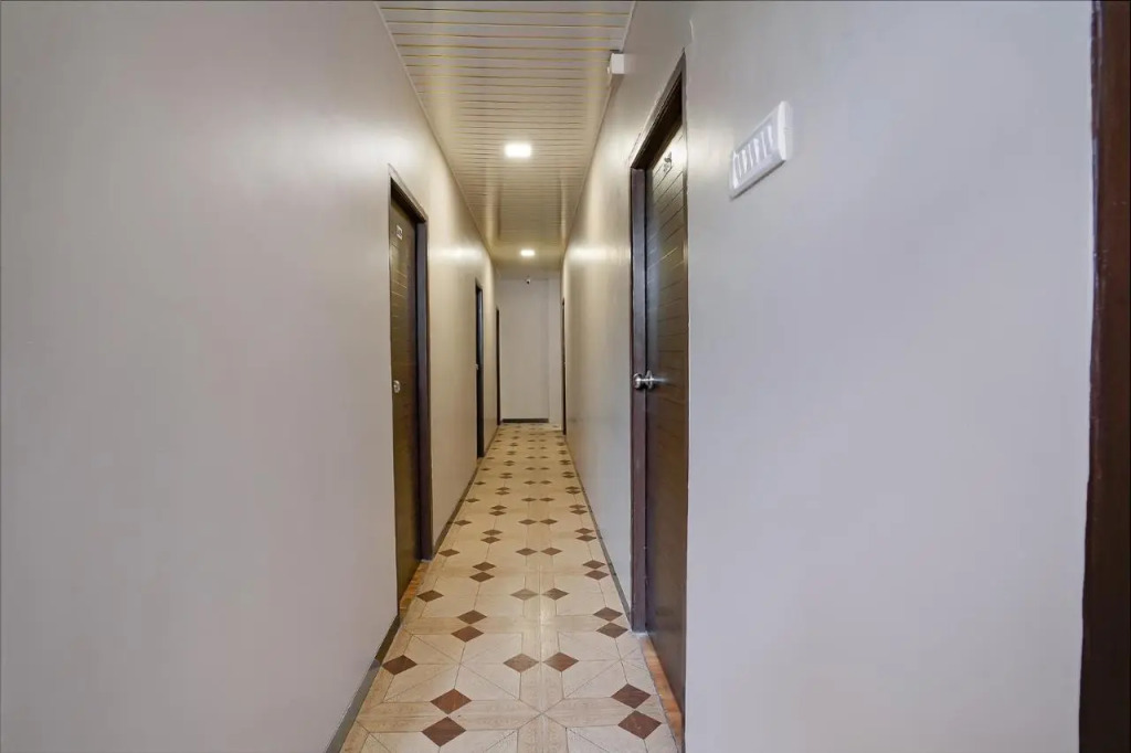 FabHotel Comfort Stay