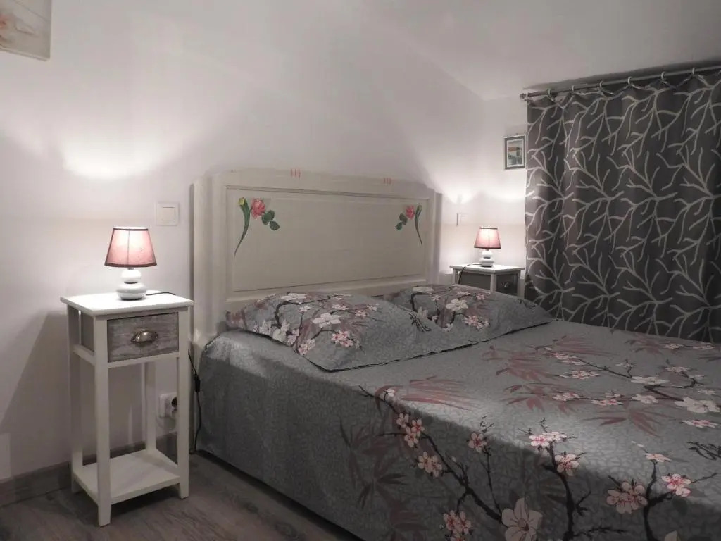 Gîte authentique avec terrasse, jardin clos et wifi à La Garnache - FR-1-426-140