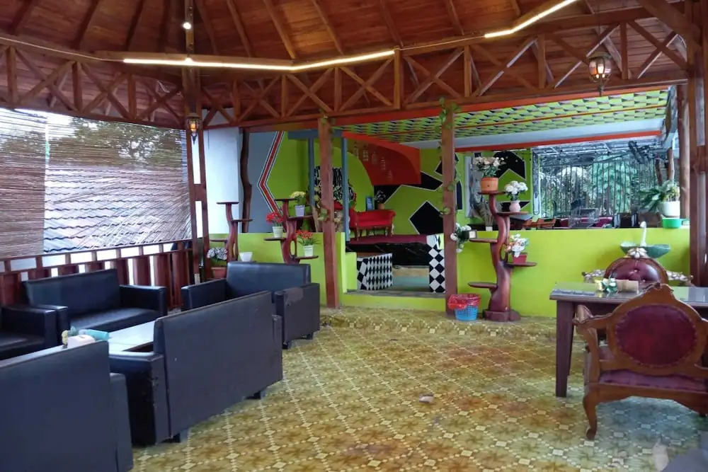OYO 93631 Eltsania Exclusive Homestay Syariah