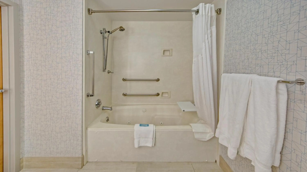 Holiday Inn Express Hotel & Suites London by IHG
