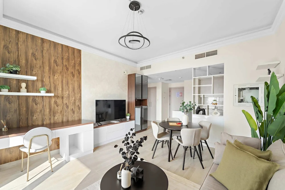 Silkhaus Canalside 1BR Water s Edge Yas Island