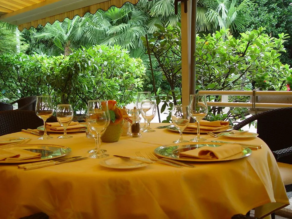 Maraini Resort
