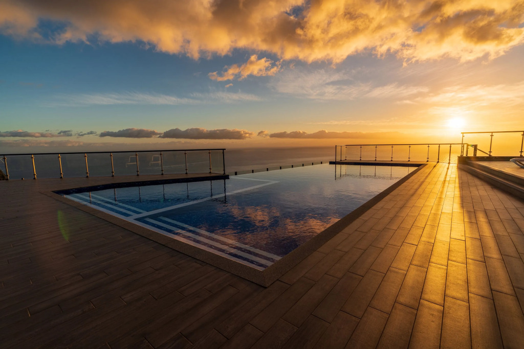 Contemporary Villas | Sunset Cliff 2