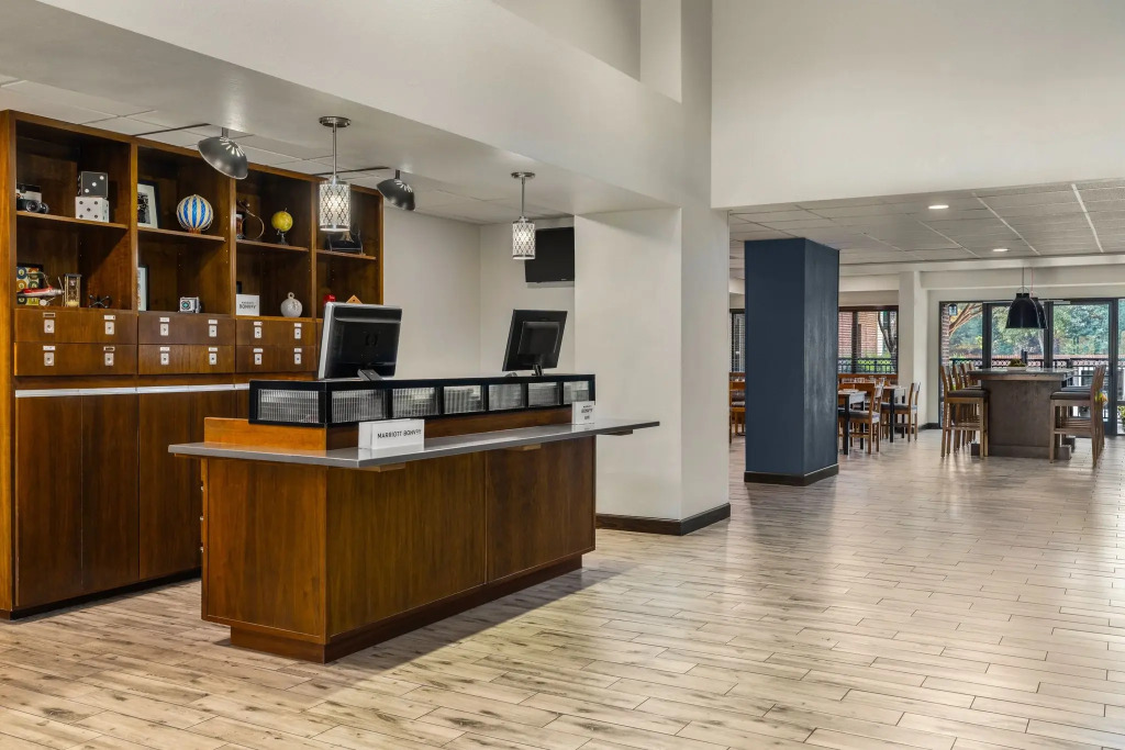 Four Points by Sheraton Greensboro Airport