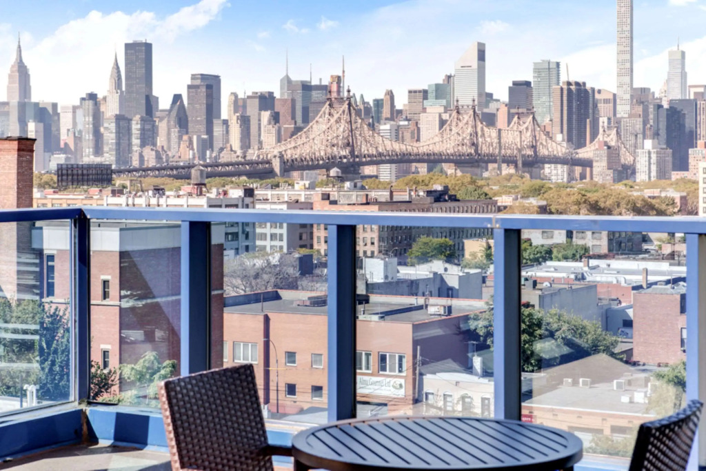 Vista LIC Hotel, Premier Collection by Best Western