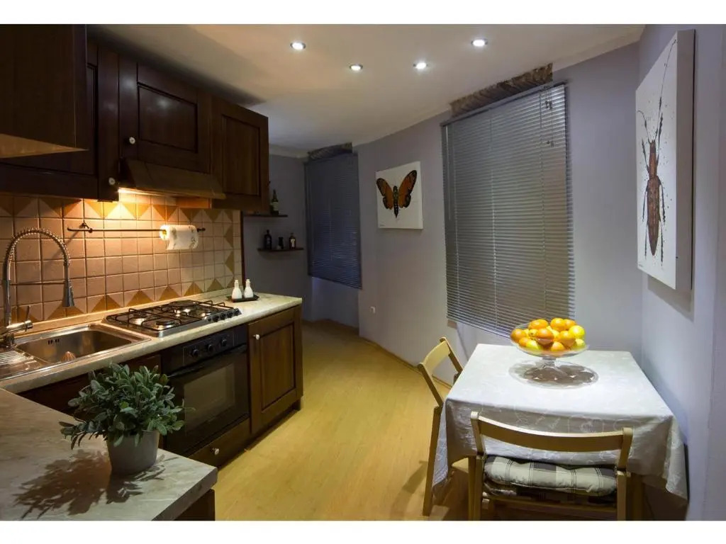Old Town Art Apartment