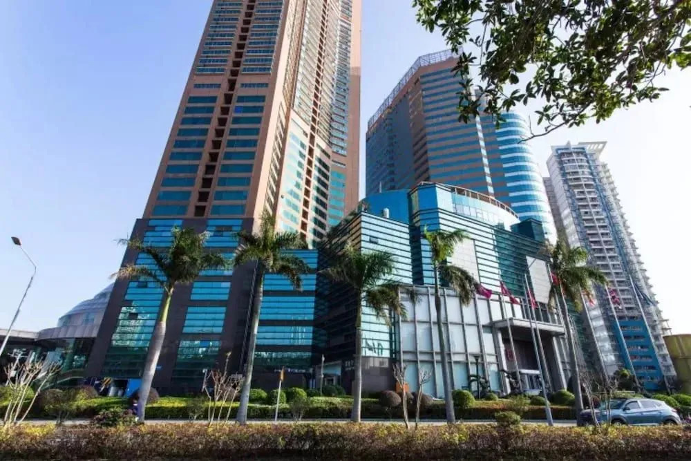 Big Hero Apartment Hotel (Shenzhen Futian Port)