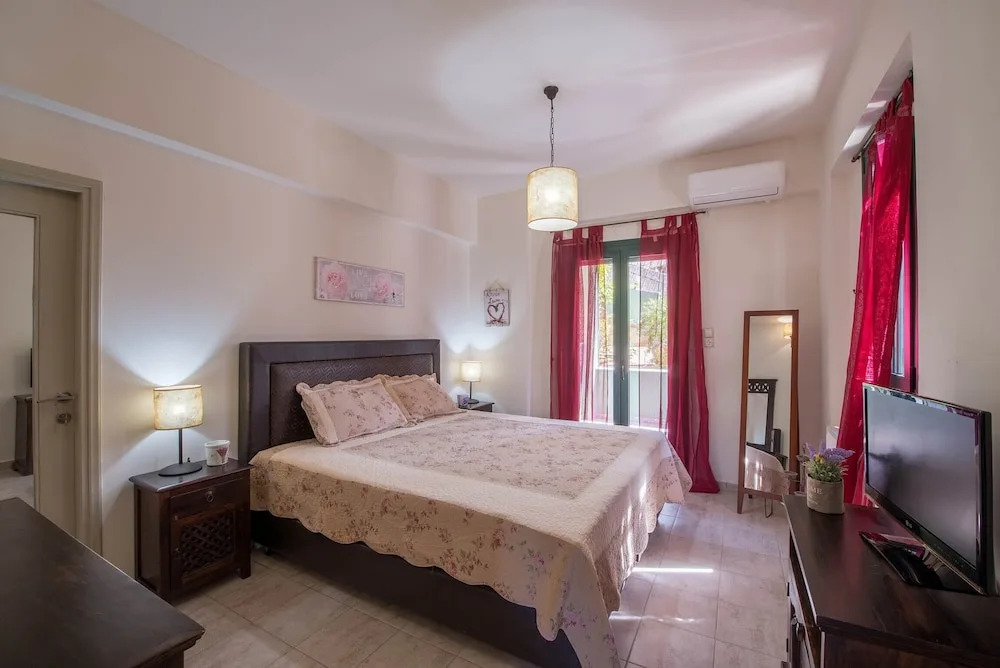 This Wonderful Residence Offers a Great Experience for up to 10 People