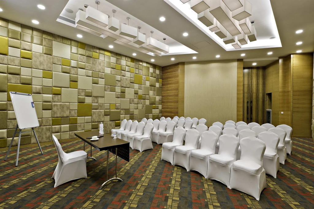 Meluha The Fern Mumbai, Powai, Series by Marriott