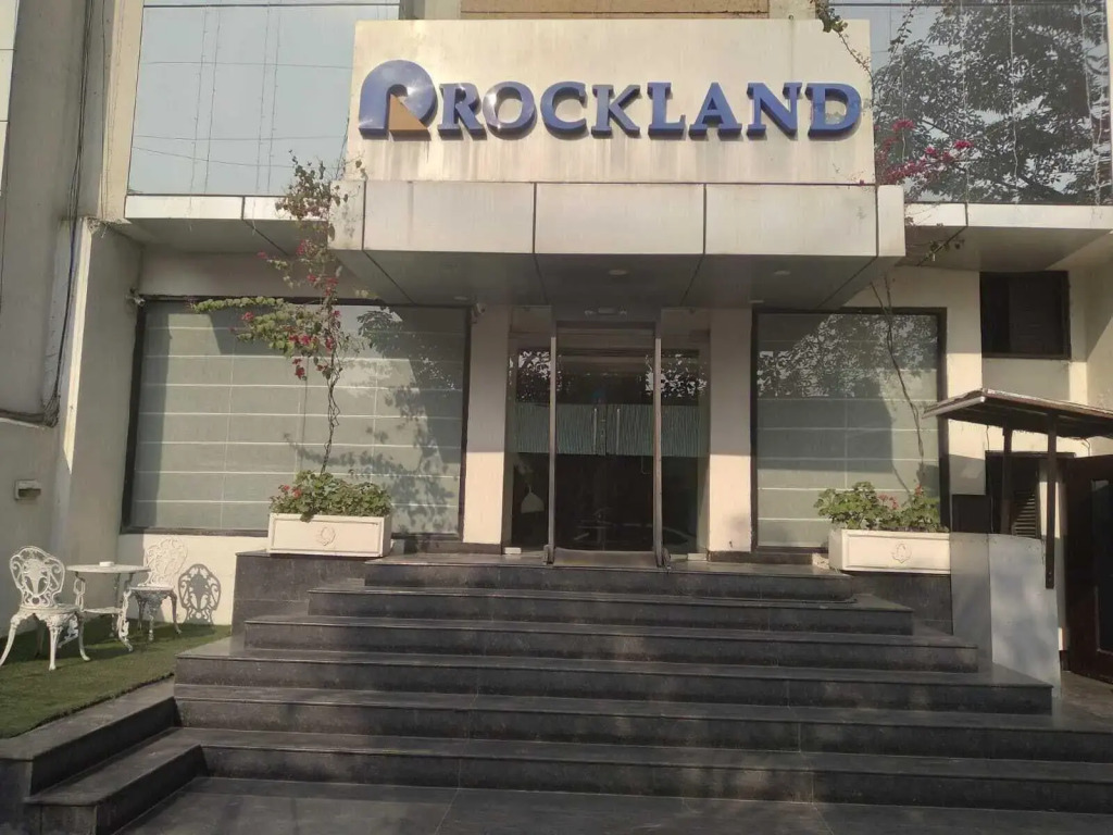Hotel Rockland Panchsheel Enclave