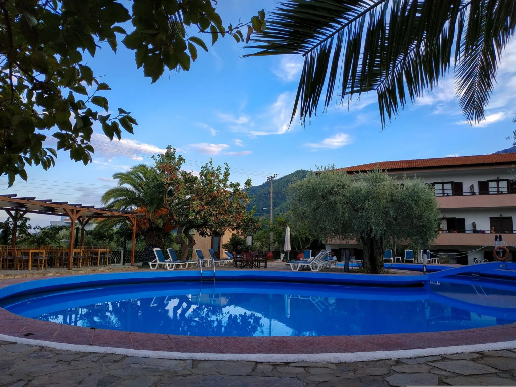 Filosxenia Natasa Hotel