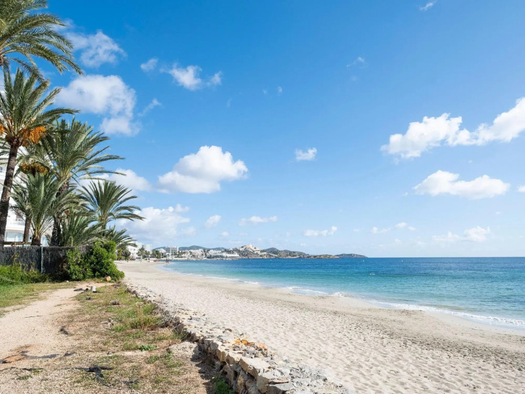 Charming Apartment in Ibiza-stad Near Seabeach