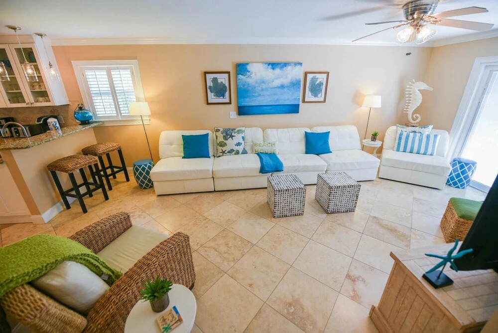 Pineapple Key Apartment 4