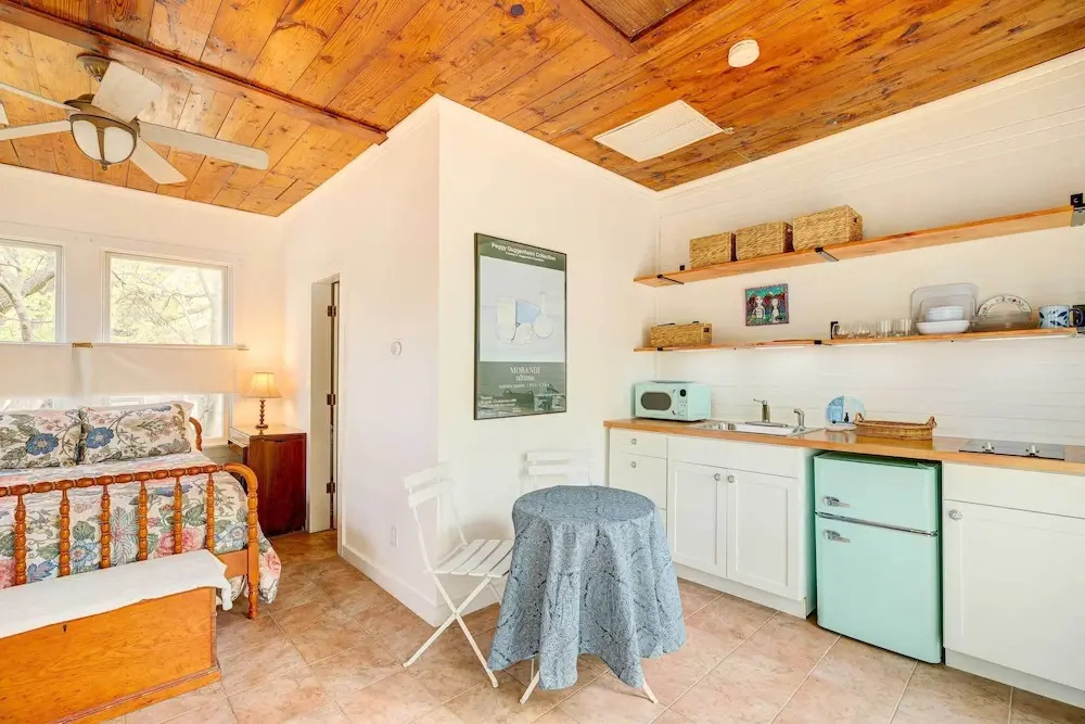Pet-friendly Garden Studio in Woodland Heights!