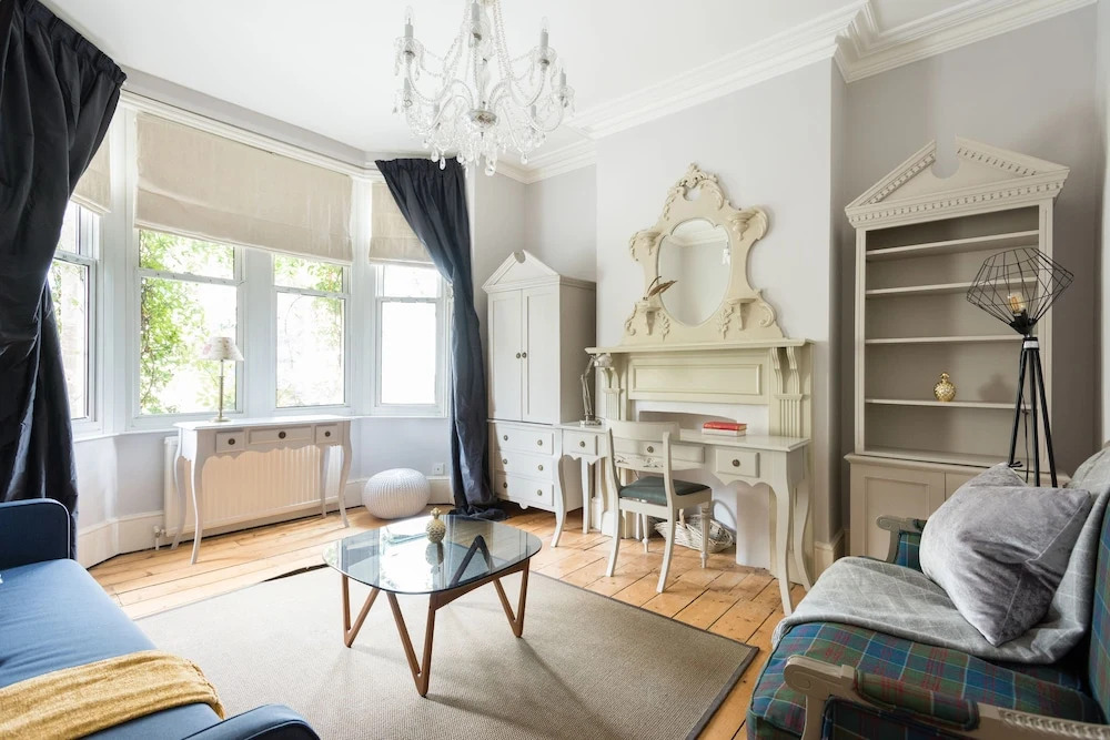 The Walton Gardens - Peaceful 2BDR with Garden