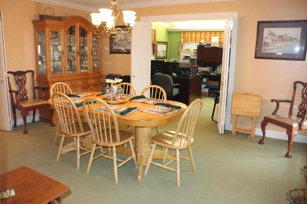 Cedar Grove Inn