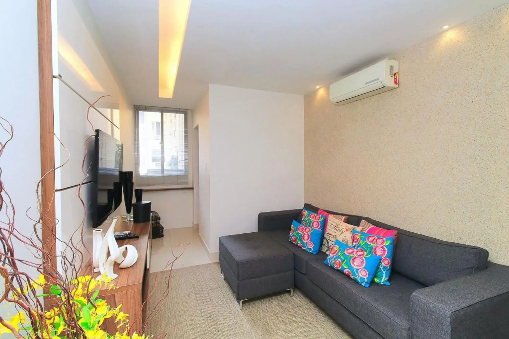 Reformado e moderno 2 quartos em Copacabana para 5 pessoas
