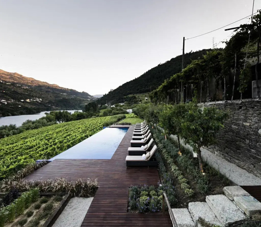 Quinta de S.Bernardo - Winery & Farmhouse