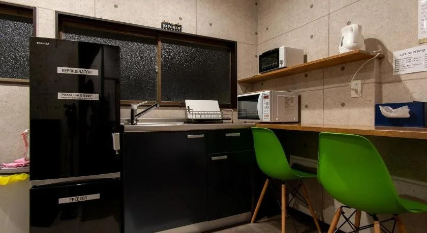 HOSTEL MICHIKUSA-YA