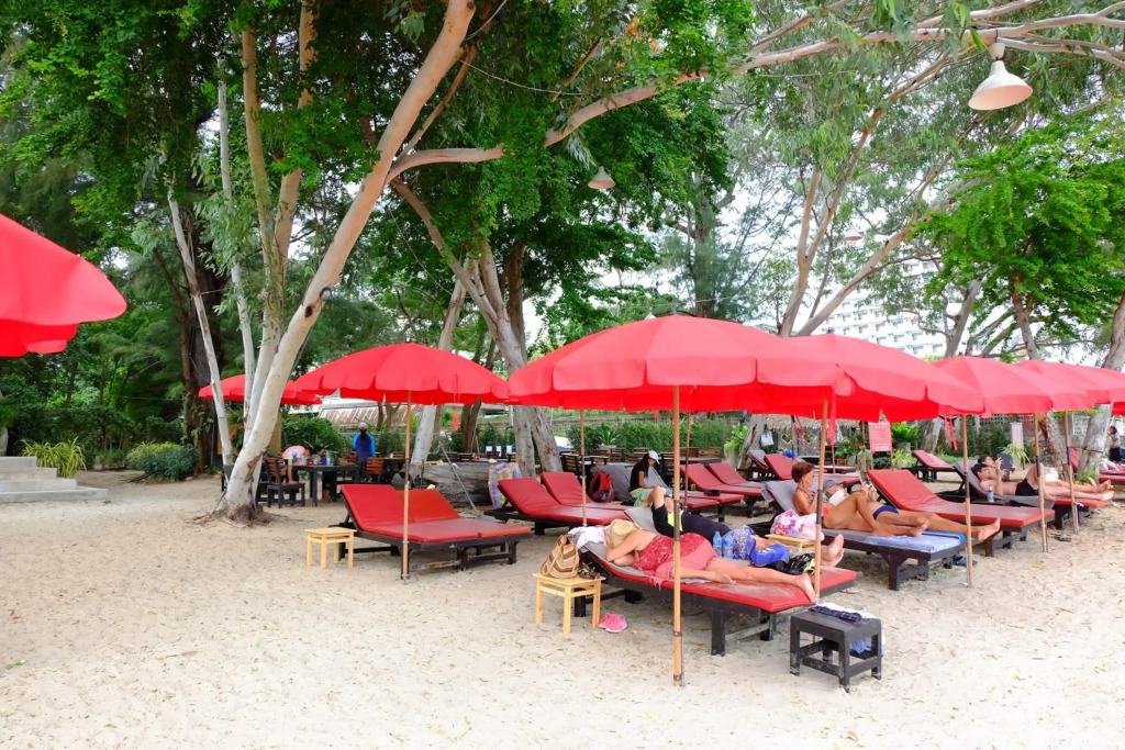 Pool Access 2 Bedrooms Autumn Hua Hin A116