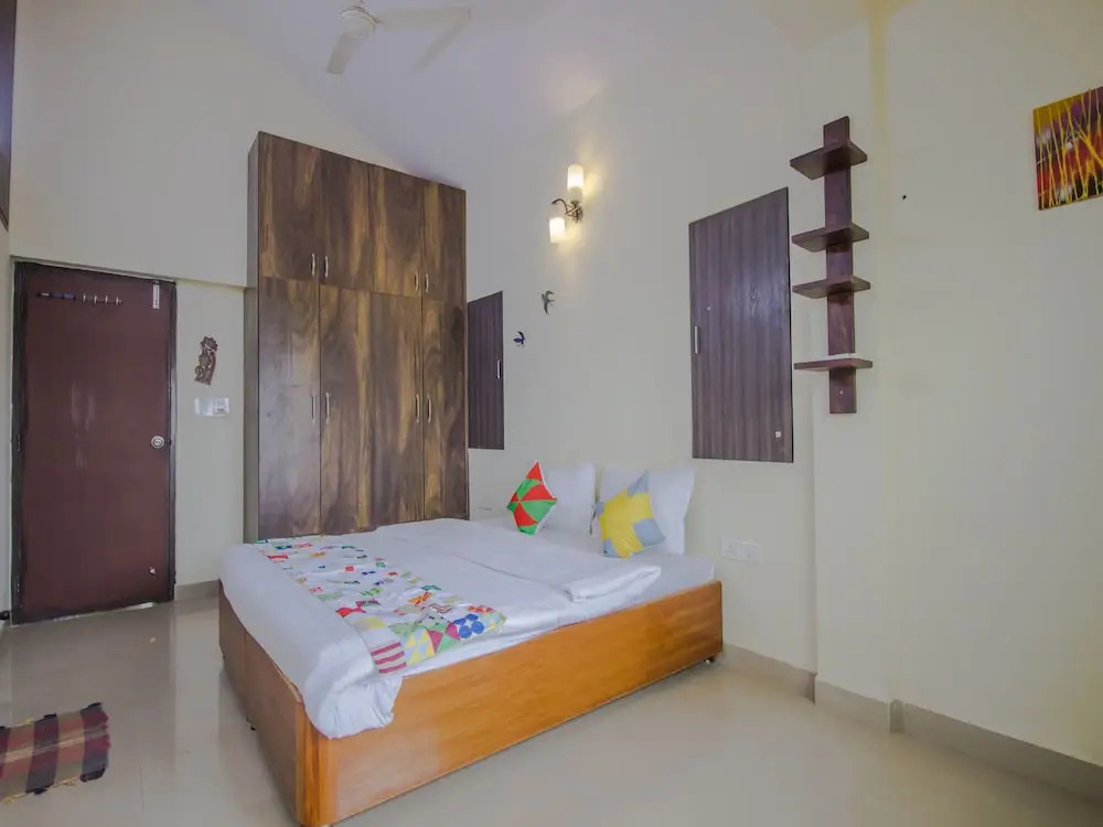 OYO 13057 Home 2BHK Happy Enclave