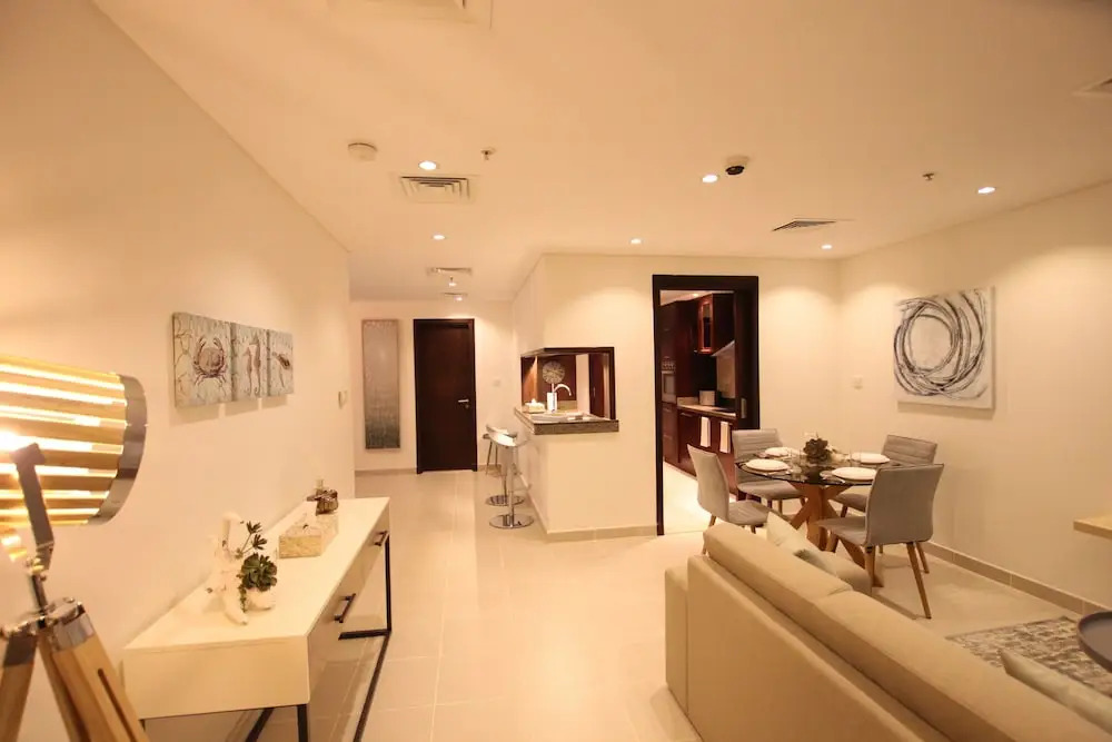 Faraway Homes - Marina Promenade
