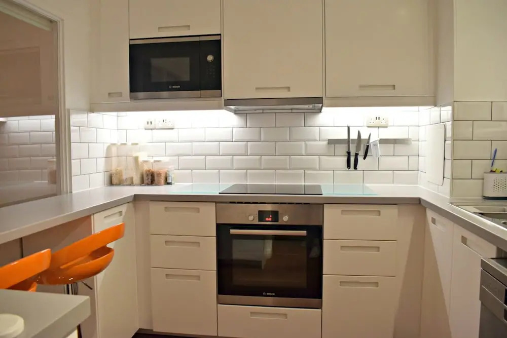 1 Bedroom Apartment With Balcony in Angel