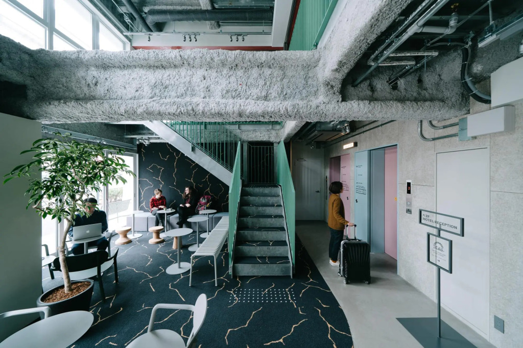 LANDABOUT TOKYO