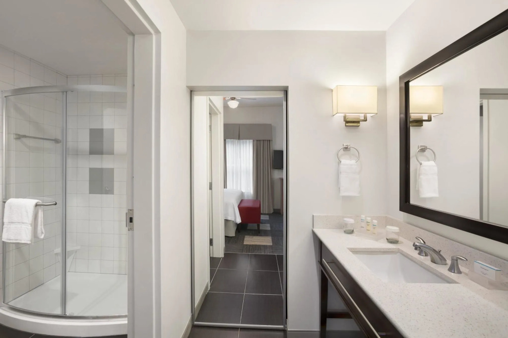 Homewood Suites By Hilton Techridge Parmer At I 35