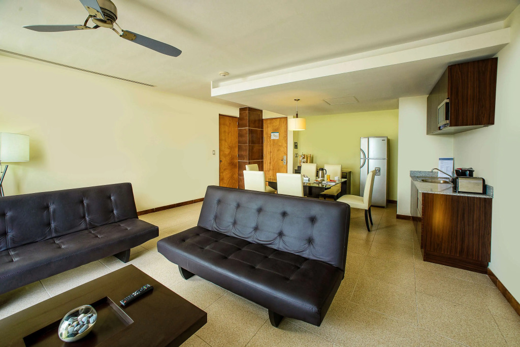 Krystal Urban Cancun & Beach Club