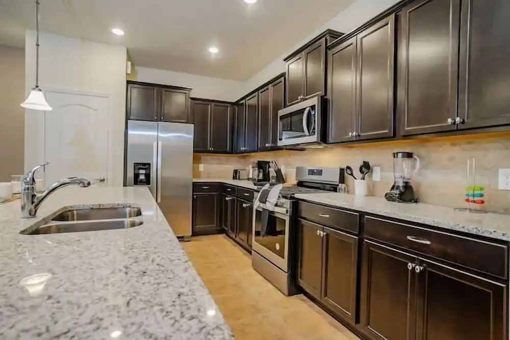 4606 TD - 5BR Townhome Marvel: Private Pool
