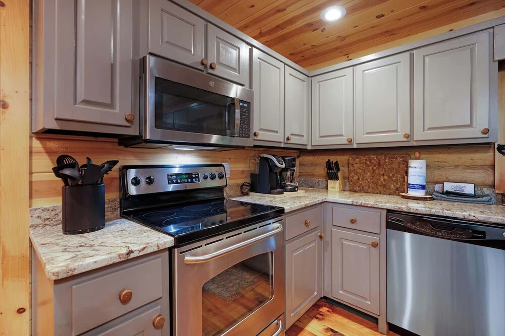 Whippoorwill Calling - Endless Mountain Views, Hot Tub and Fire Pit