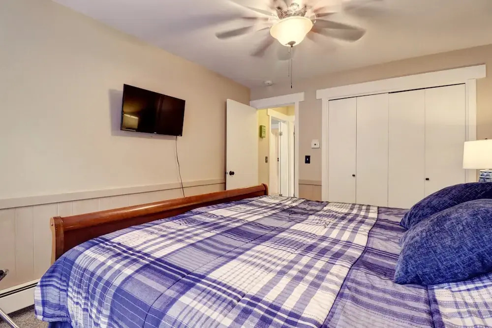 A105 Lake Cliffe 2 Bedroom Condo