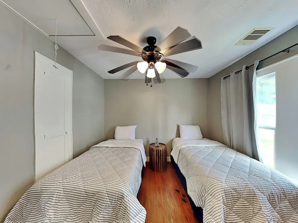 Sea Gem Turquoise by Ryson Vacation Rentals