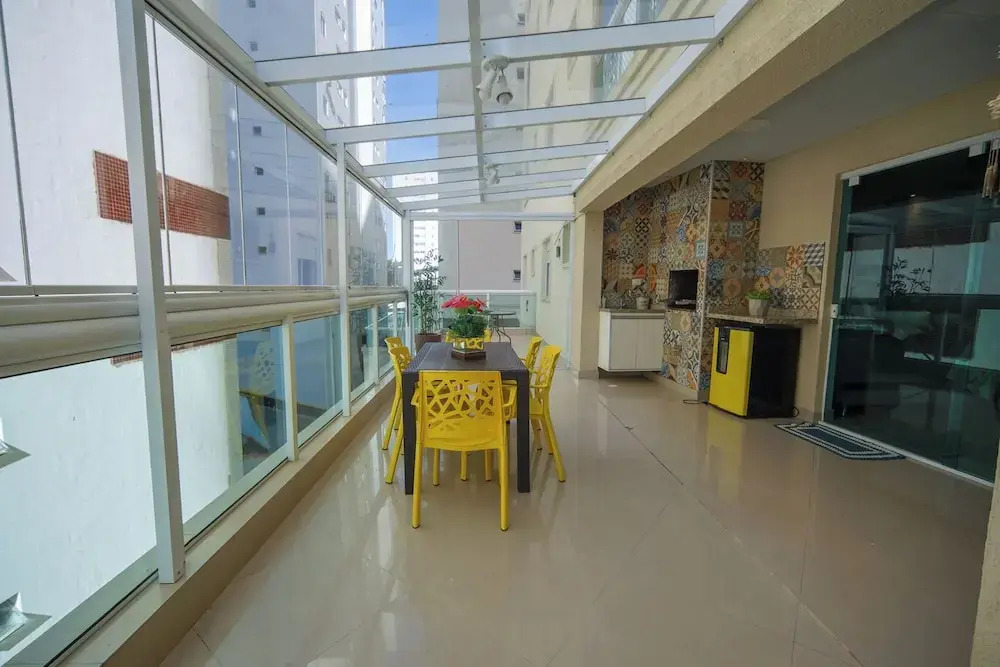 Apto pet Friendly c Churrasqueira a 100m da Praia