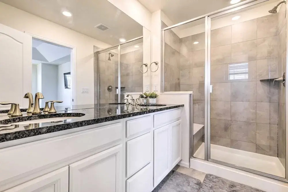 Charming 3BR Retreat - Perfect for Families!