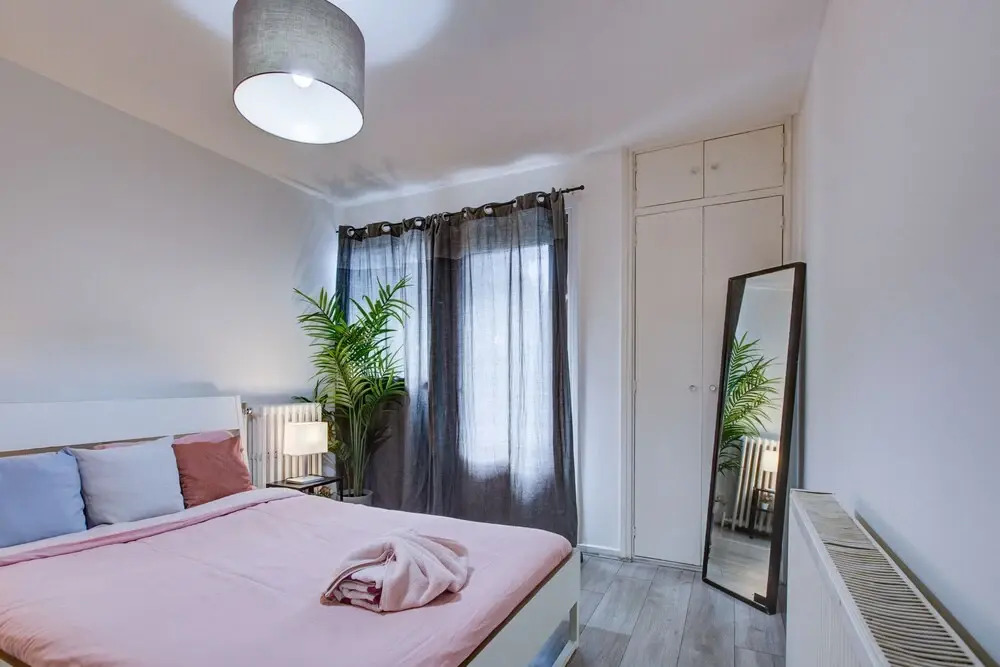 Kilburn Private Family Apartment