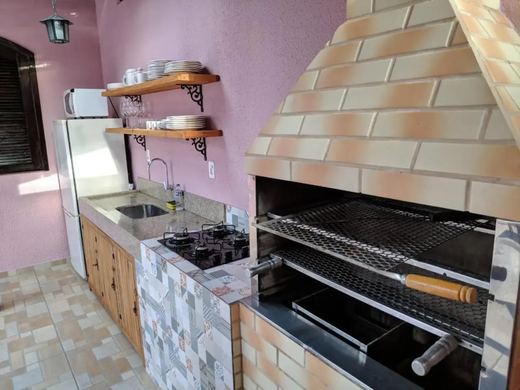 Ubatuba Centro - Casa terreo completa