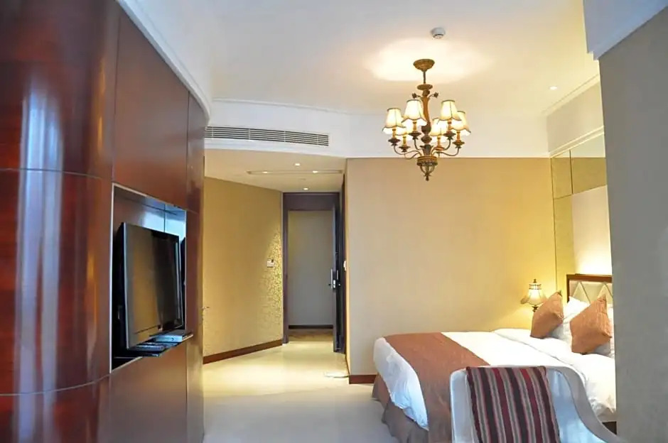 Qingdao Jinshan We+ Holiday Apartment (Wusi Square)