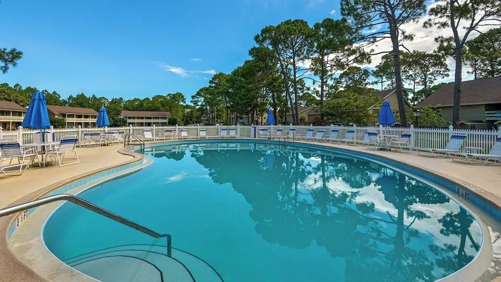 Sleeps 8 w/ Resort Pools, Tennis, Golf & Beach Access + Attraction Tickets!