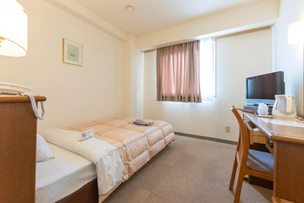 Tendo Central Hotel