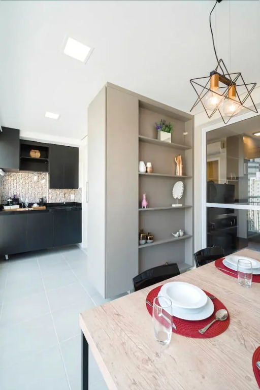 UB907 Charme urbano em loft com bar panorâmico!
