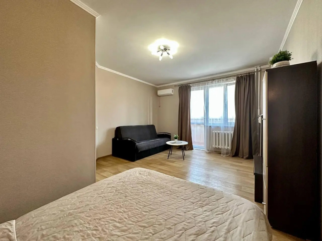 EasyRent на улице Революционная 7