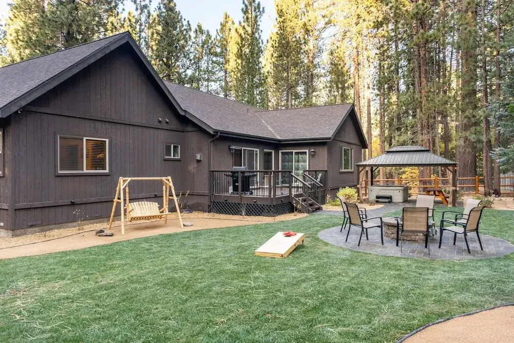 Lazy Bear Lodge by Avantstay Pine Tree Paradise w Game Room